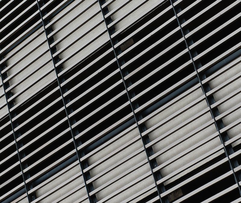 Innovación en construcción: Rejas integradas en obra